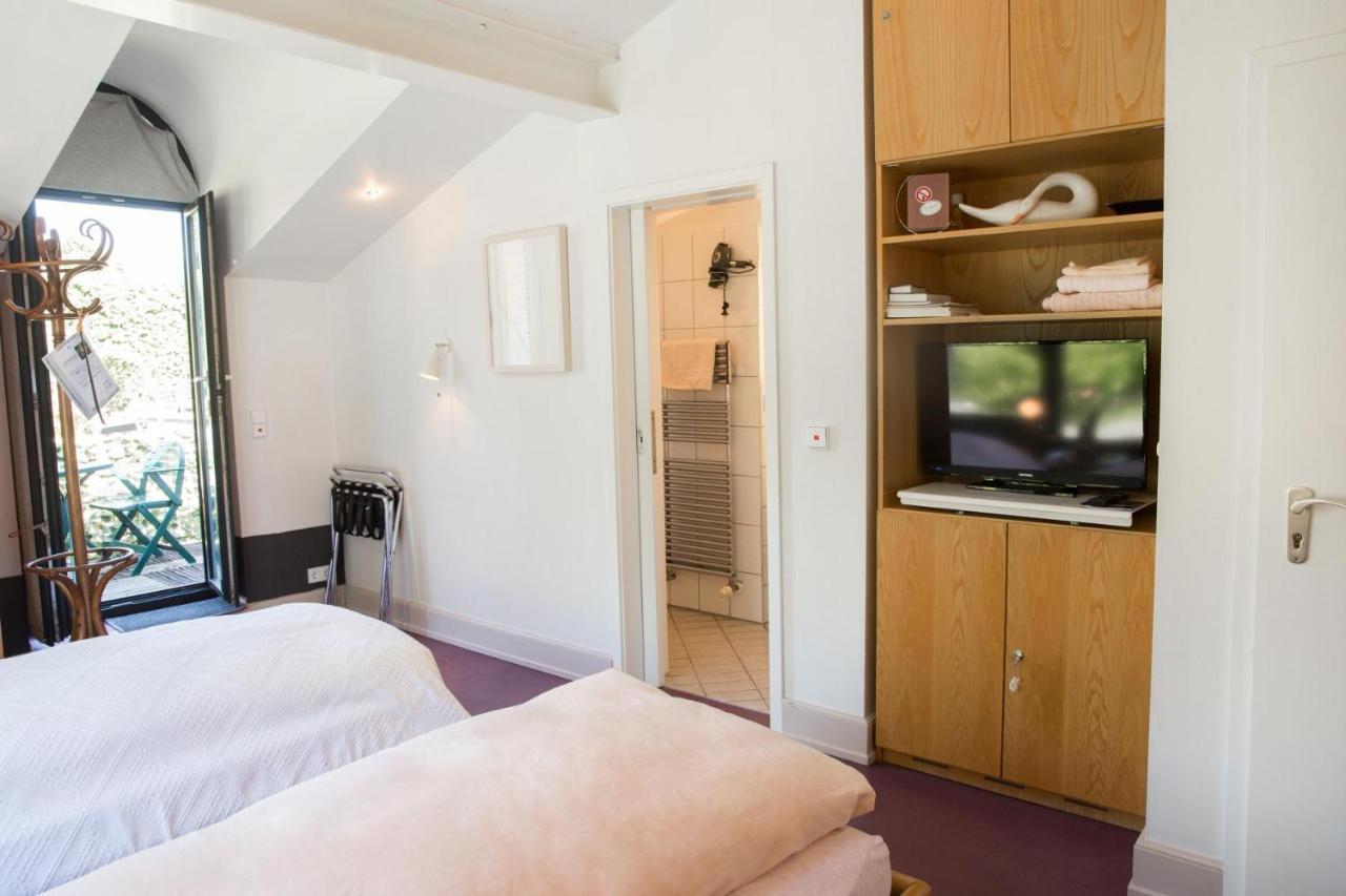 Air Boardinghouse Tulip Stockum, Zu Fuss - 3 Minuten Zur Messe Dusseldorf Luaran gambar