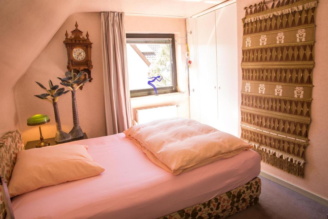 Air Boardinghouse Tulip Stockum, Zu Fuss - 3 Minuten Zur Messe Dusseldorf Luaran gambar