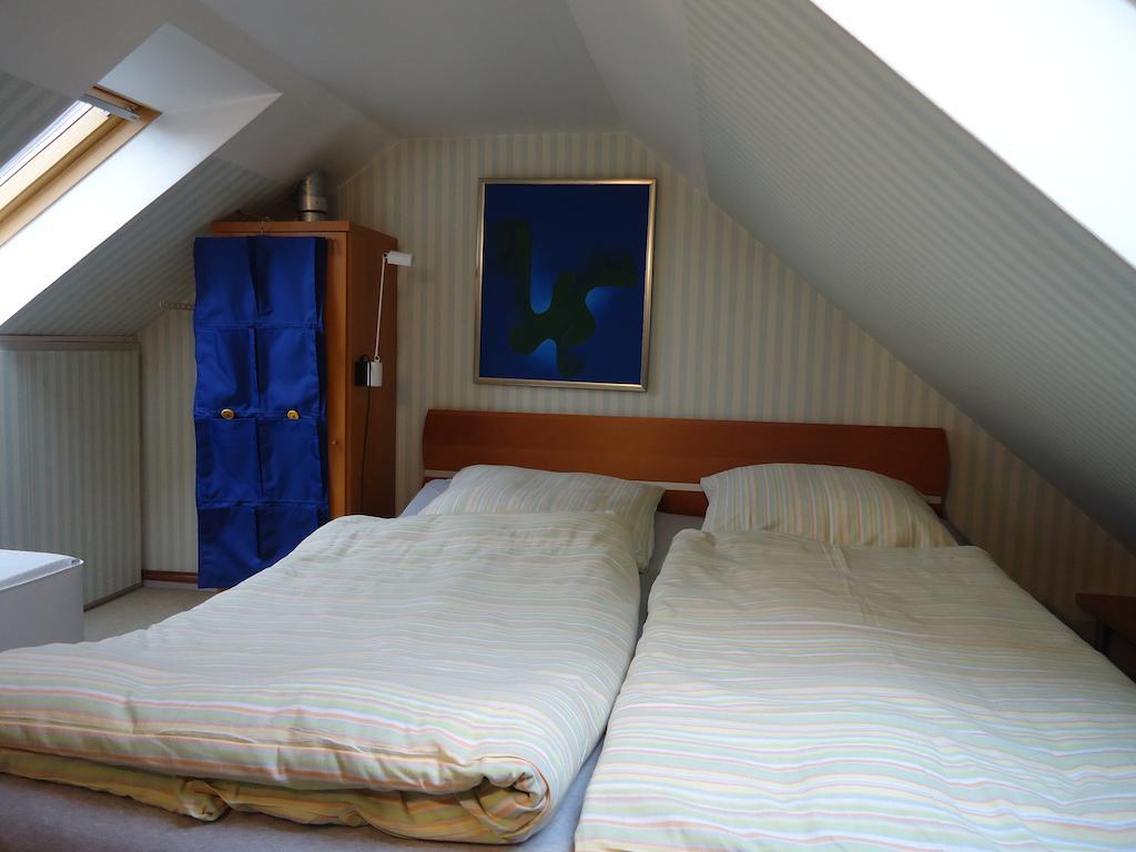 Air Boardinghouse Tulip Stockum, Zu Fuss - 3 Minuten Zur Messe Dusseldorf Bilik gambar
