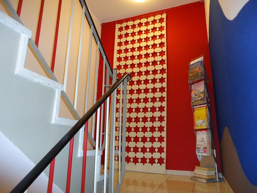 Air Boardinghouse Tulip Stockum, Zu Fuss - 3 Minuten Zur Messe Dusseldorf Luaran gambar