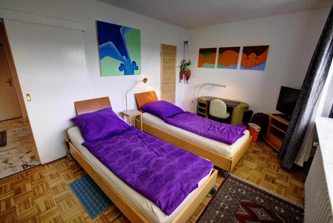 Air Boardinghouse Tulip Stockum, Zu Fuss - 3 Minuten Zur Messe Dusseldorf Luaran gambar